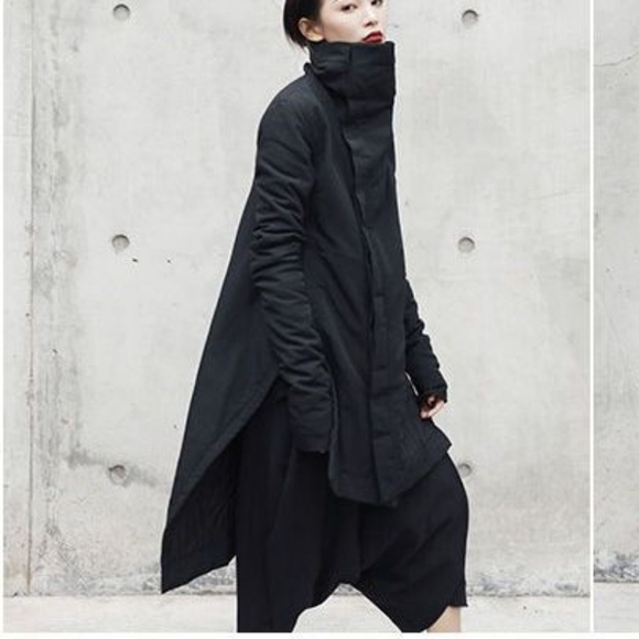 Simple Black-Turtleneck  Padded High Low Coat - Picture 7 of 16